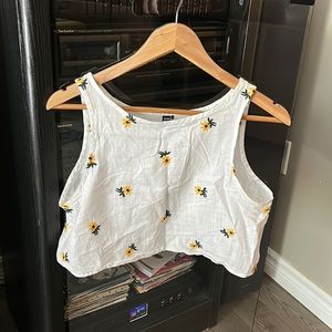 White Sunflower sleeveless crop top